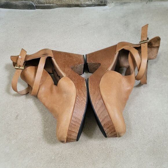 FREE PEOPLE CEDAR LEATHER WOOD BASE CLOG SIZE 41 - Picture 9 of 16